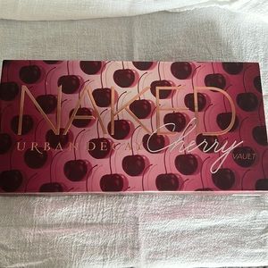 NAKED Urban Decay Cherry Vault